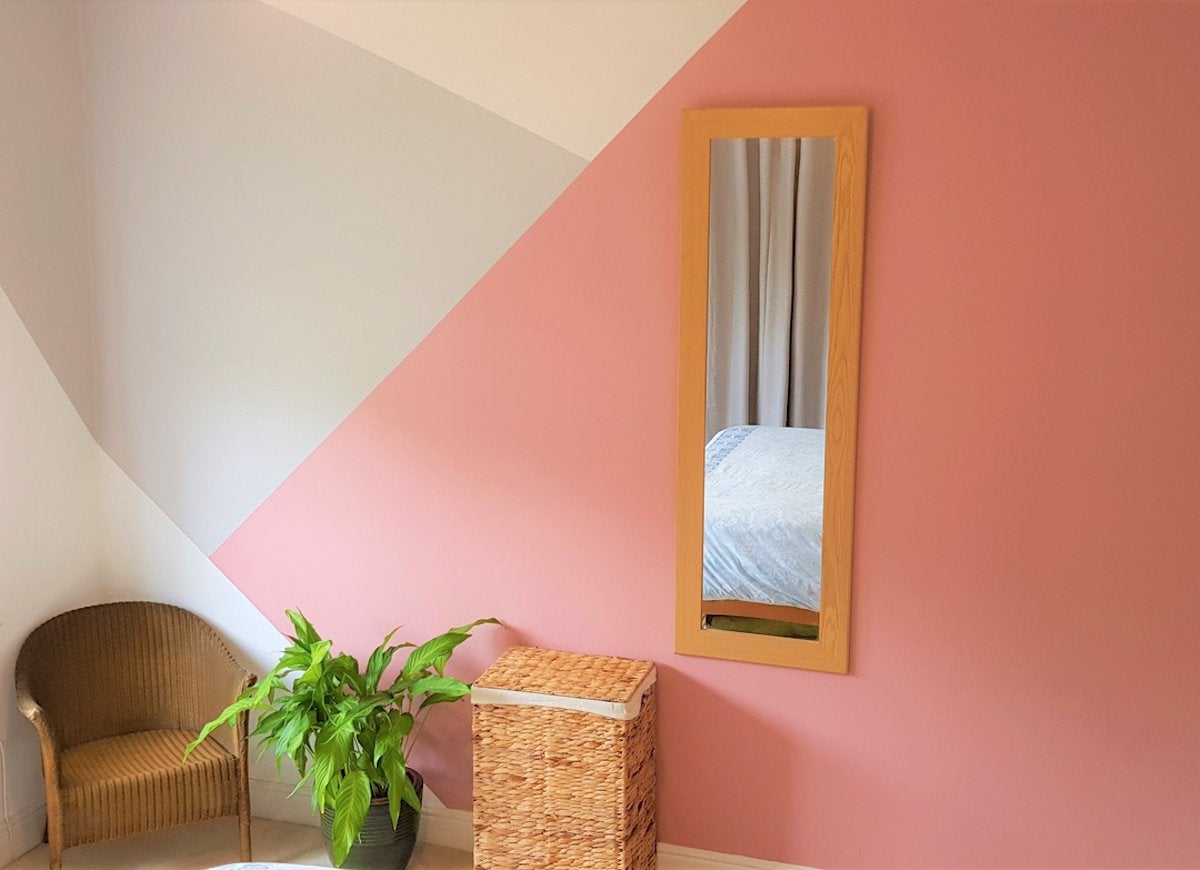 painted_wall_bedroom